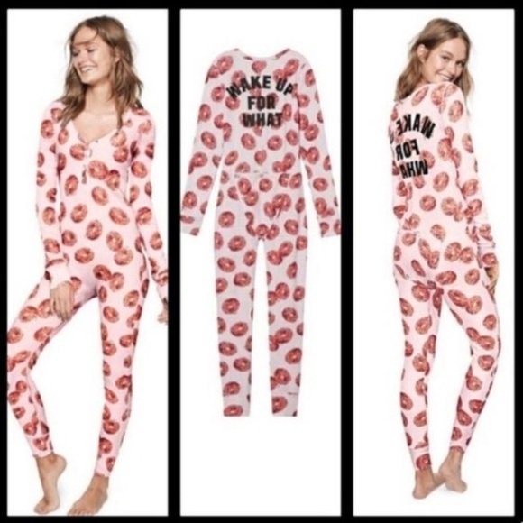 Victoria's Secret PINK Donut Onesie Pajamas ? - Picture 3 of 16